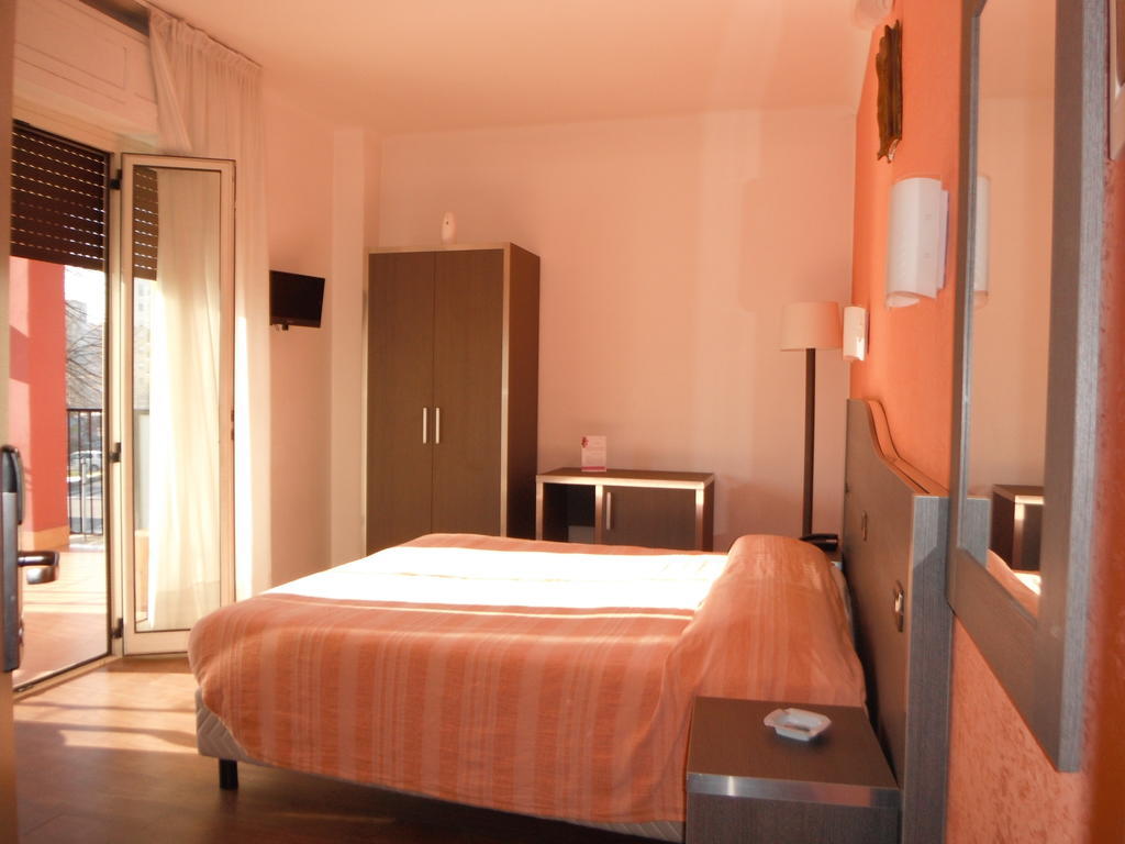 Hotel Renato Sesto San Giovanni Room photo